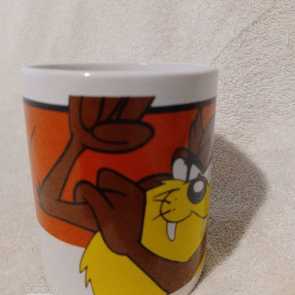 Vintage Looney tunes taz flexing muscle coffee mug - Picture 3 of 7